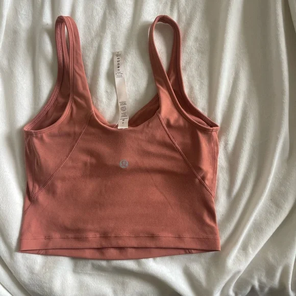 Lulu lemon top - Picture 2 of 2
